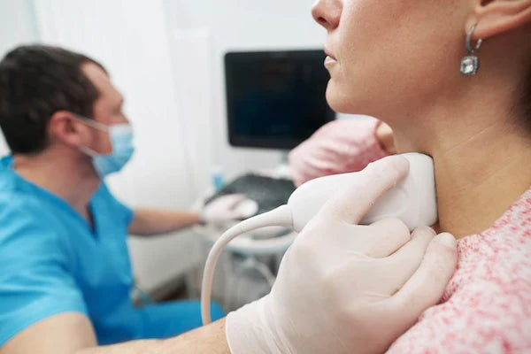 Les interactions entre les compléments alimentaires et les problèmes de thyroïde