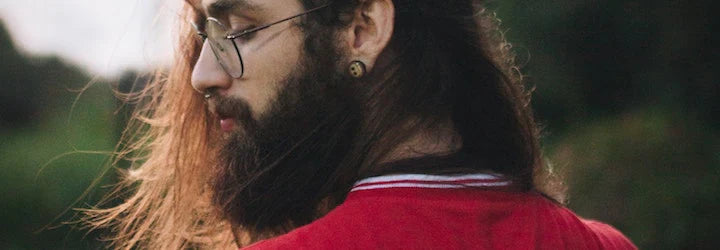 Entretenir sa barbe naturellement : créez votre huile à barbe Bio !